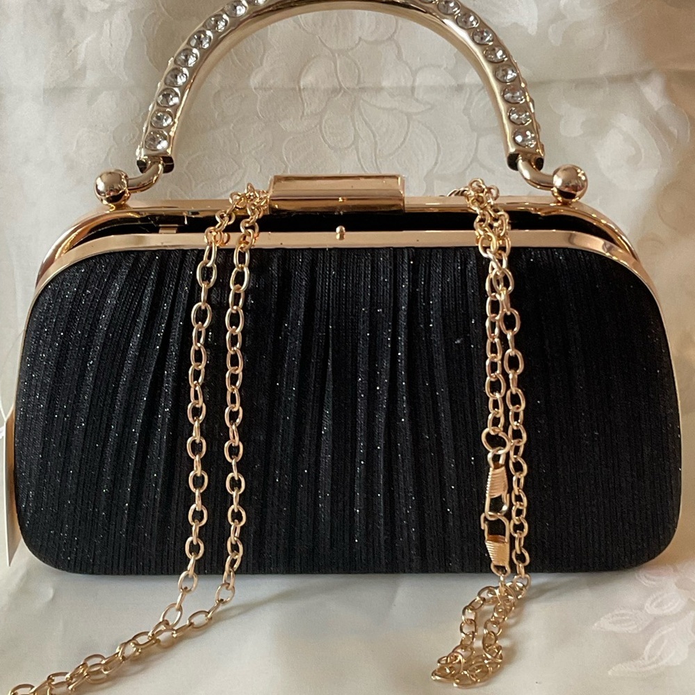 YYW Elegant Black Clutch with Rhinestone Handle and Clasp. NWT - Picture 4 of 5